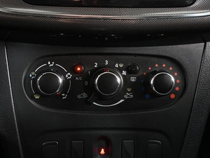 Седан Renault Logan Stepway 2020 года, 1229000 рублей, Ростов-на-Дону