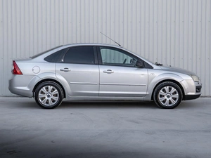 Седан Ford Focus 2006 года, 530000 рублей, Краснодар