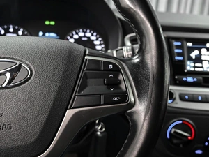 Седан Hyundai Solaris 2017 года, 1355000 рублей, Ставрополь