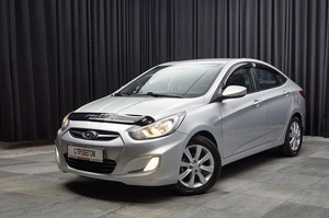 Хетчбэк Hyundai Solaris 2012 года, 897000 рублей, Красноярск