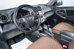 Внедорожник Toyota RAV4 2010 года, 1359000 рублей, Челябинск