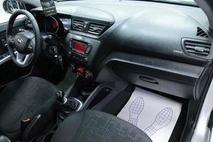 Хетчбэк Kia Rio 2014 года, 798000 рублей, Солонцы