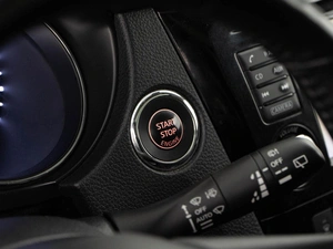 Внедорожник Nissan X-Trail 2018 года, 2348055 рублей, Москва