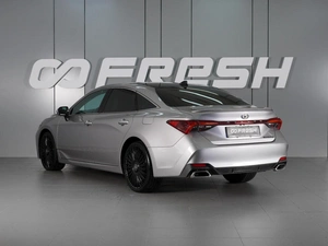Седан Toyota Avalon 2023 года, 3699000 рублей, Красный Пахарь