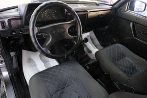 Внедорожник ВАЗ (LADA) 4x4 (Нива) 2013 года, 819000 рублей, Омск