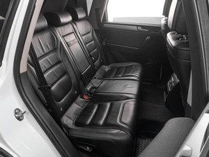 Внедорожник Volkswagen Touareg 2013 года, 2589000 рублей, Тюмень