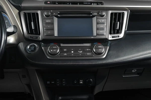 Внедорожник Toyota RAV4 2015 года, 2499000 рублей, Тюмень