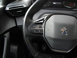Внедорожник Peugeot 2008 2021 года, 1890000 рублей, Владимир