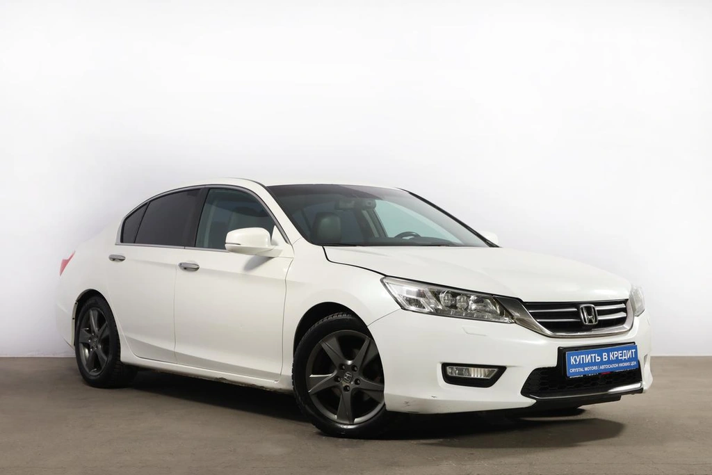 Седан Honda Accord 2013 года, 1949000 рублей, Новосибирск