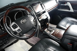Внедорожник Toyota Land Cruiser 2012 года, 4179000 рублей, Тюмень