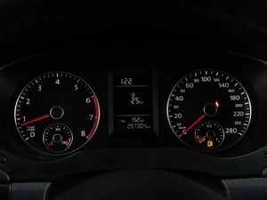 Седан Volkswagen Jetta 2011 года, 729000 рублей, Тюмень