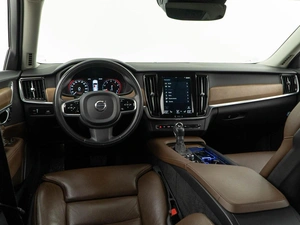 Седан Volvo S90 2019 года, 2699050 рублей, Москва