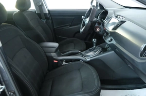 Внедорожник Kia Sportage 2013 года, 1499000 рублей, Омск