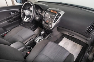 Универсал Kia Ceed 2011 года, 929000 рублей, Томск