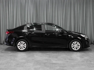Седан Kia Rio 2021 года, 1439000 рублей, Тюмень