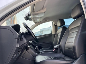 Внедорожник Volkswagen Tiguan 2017 года, 2599000 рублей, Ижевск