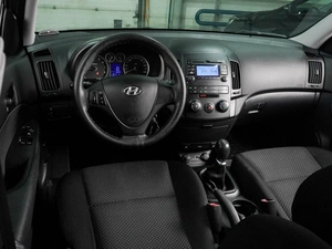 Хетчбэк Hyundai i30 2010 года, 749000 рублей, Воронеж