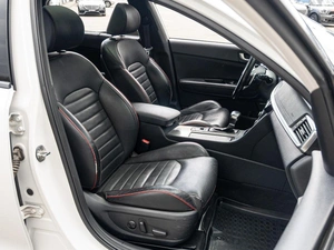 Седан Kia Optima 2018 года, 2240000 рублей, Краснодар