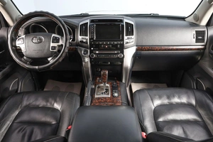 Внедорожник Toyota Land Cruiser 2015 года, 5649000 рублей, Новосибирск