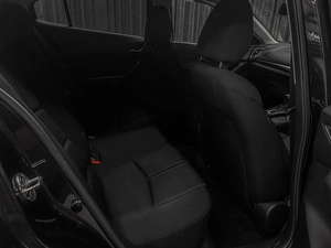 Хетчбэк Mazda Axela 2017 года, 1380000 рублей, Красноярск