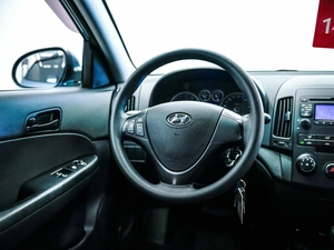 Хетчбэк Hyundai i30 2010 года, 849000 рублей, Красноярск
