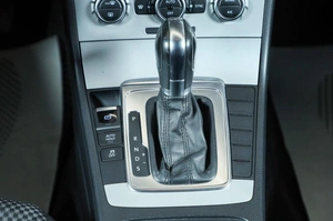 Седан Volkswagen Passat 2012 года, 1059000 рублей, Новосибирск