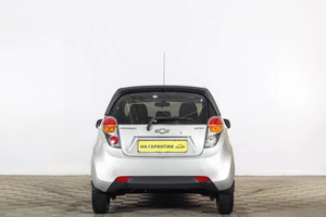 Хетчбэк Chevrolet Spark 2012 года, 549000 рублей, Тюмень