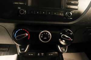 Седан Kia Rio 2018 года, 1299000 рублей, Челябинск