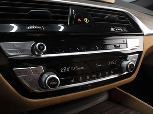 Седан BMW 5 серия 2021 года, 7600000 рублей, Омск