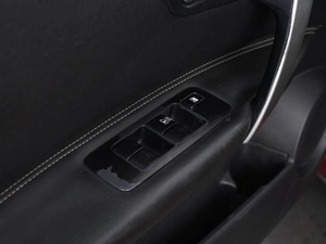 Внедорожник Nissan Qashqai+2 2008 года, 899645 рублей, Москва