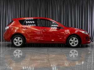 Хетчбэк Mazda 3 2013 года, 949000 рублей, Тюмень