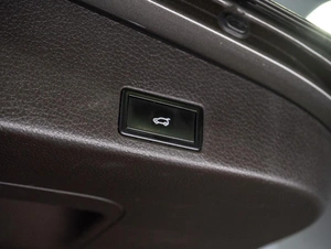 Внедорожник Volkswagen Touareg 2015 года, 2649000 рублей, Тюмень