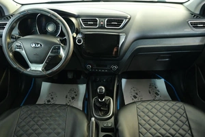 Седан Kia Rio 2016 года, 899000 рублей, Омск