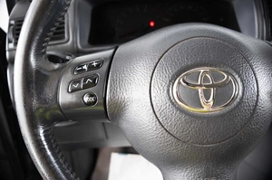 Седан Toyota Corolla 2005 года, 619000 рублей, Пермь