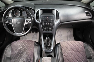 Хетчбэк Opel Astra 2012 года, 559000 рублей, Оренбург