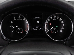 Внедорожник Skoda Yeti 2014 года, 969000 рублей, Тюмень