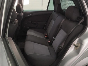 Универсал Opel Astra 2010 года, 579000 рублей, Воронеж