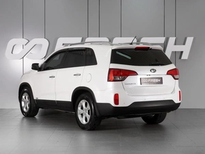 Внедорожник Kia Sorento 2015 года, 2050000 рублей, Красный Пахарь
