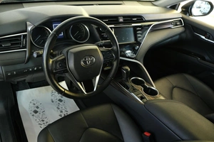 Седан Toyota Camry 2018 года, 2889000 рублей, Омск