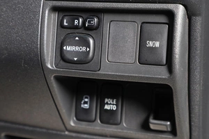 Минивэн Toyota Sienta 2013 года, 899000 рублей, Новосибирск