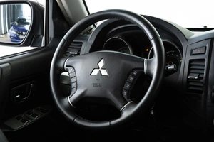 Внедорожник Mitsubishi Pajero 2007 года, 1499000 рублей, Красноярск