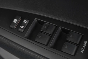 Универсал Toyota Corolla Fielder 2019 года, 1429000 рублей, Кемерово