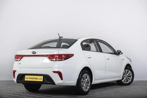 Седан Kia Rio 2017 года, 1199000 рублей, Томск