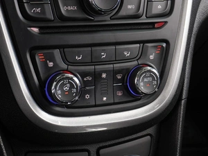 Внедорожник Opel Mokka 2013 года, 1249000 рублей, Воронеж