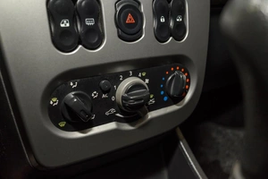 Седан Renault Logan 2010 года, 499000 рублей, Ульяновск