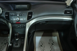 Седан Honda Accord 2008 года, 1099000 рублей, Омск