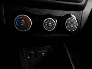Седан Kia Rio 2017 года, 1039000 рублей, Воронеж