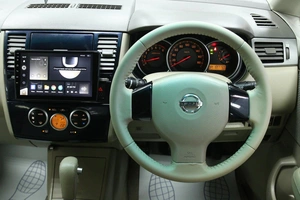 Седан Nissan Tiida 2006 года, 598000 рублей, Солонцы