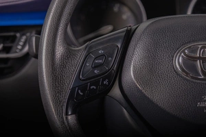 Внедорожник Toyota C-HR 2020 года, 2729000 рублей, Томск