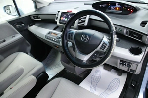 Минивэн Honda Freed 2012 года, 973000 рублей, Солонцы